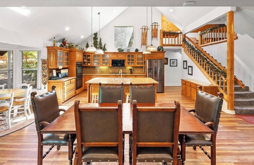 Winter Park Cabin | Winterpark: Conveniently located near Snow Summit and Bear Mountain! Game Room with Pool Table and Foosball!