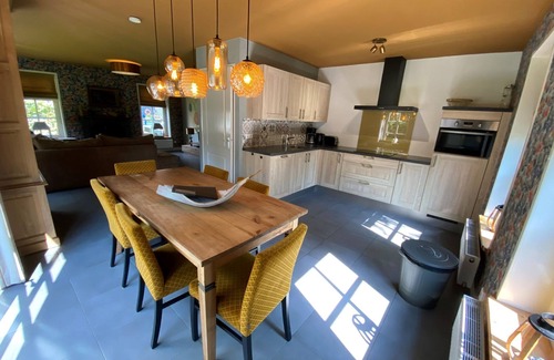 Hippolytushoef House | Wiringherlant by Interhome