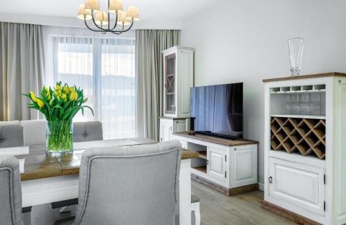 Grzegorzki Apartment | Wislane Tarasy by Tyzenhauz