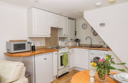 Exmouth Cottage | Wisteria Cottage