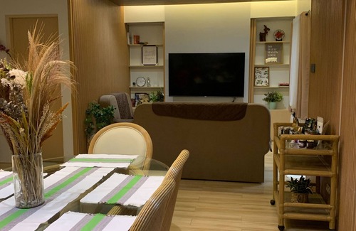 San Lorenzo Condo | Witness the City From a New Perspective