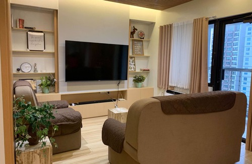 San Lorenzo Condo | Witness the City From a New Perspective