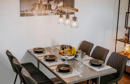 Wolfsburg Apartment | Wohlfühlapartment, Parkplatz, Boxspringbetten, Massagesessel, Nespresso, 1Gbit LAN & WIFI, Innenstadt