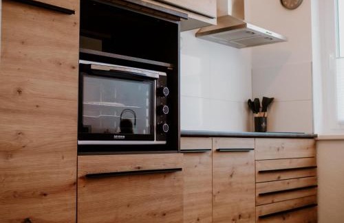 Wolfsburg Apartment | Wohlfühlapartment, Parkplatz, Boxspringbetten, Massagesessel, Nespresso, 1Gbit LAN & WIFI, Innenstadt