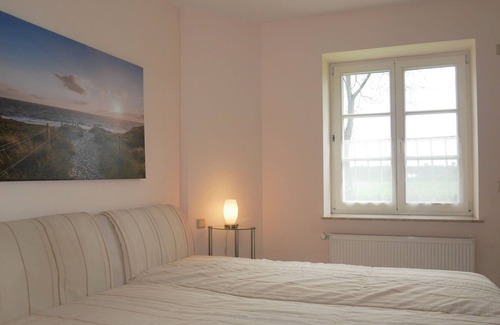 Buggenhagen Apartment | Wohnung EG Jägerstübchen - Herrenhaus am See, Seeblick, Inkl. Wlan
