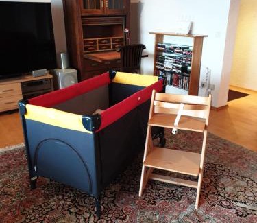 Wollmatingen Apartment | Wohnung für 4 Personen, 2 Schlafzimmer, 2 Parkplätze, WLAN