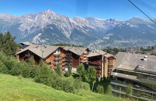 Saint-Pierre-de-Clages Apartment | Wohnung TRABANTA NEND210 SKI IN AND SKI OUT