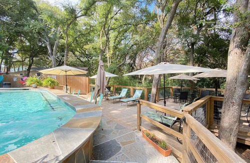 New Braunfels House | Wondercove, 7 Cozy Cottages, Secluded & Sleeps up to 54, on Lake Dunlap