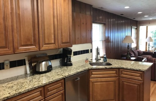 Vermilion House | WONDERFUL 3 BEDROOM LAKEFRONT HOME WITH GREAT NEIGHBORHOOD PARK