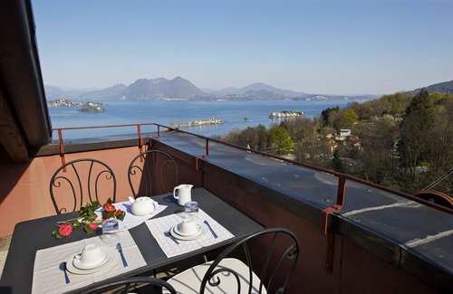 Carciano Apartment | Wonderful apartment in a renowned art nouveau villa with pool and dream view