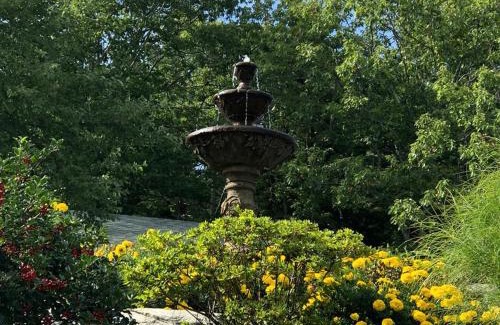 Lincolnville House | Wonderful Bed and Breakfast Accommodation for Four Guests near Belfast, Maine