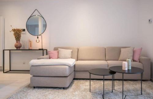 Zuid Apartment | Wonderful central 2BR Ghent apt w view on Leie