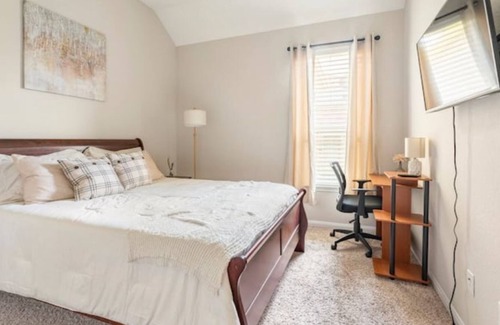 Hockley House | Wonderful Getaway in Cypress Houston