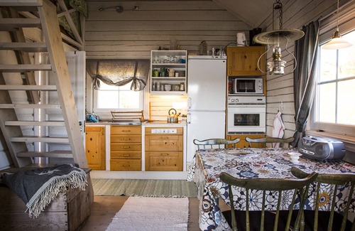 Gallo Ski Chalet | Wonderful holiday home right on the lake with sauna, WiFi and wilderness pool (rentable)