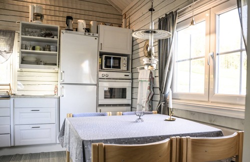 Gallo Ski Chalet | Wonderful holiday home right on the lake with sauna, WiFi and wilderness pool (rentable)