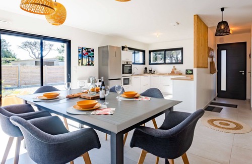 Saint-Germain-sur-Ay House | Wonderful private villa for 4 guests with WIFI and terrace