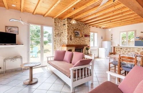 (le) Mesnil Hue House | Wonderful private villa for 8 people with WIFI, TV and terrace