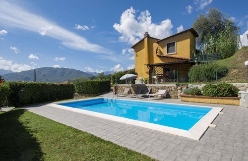 Villa Collemandina Villa | Wonderful private villa for 7 people with WIFI, private pool, TV, patio and pets allowed