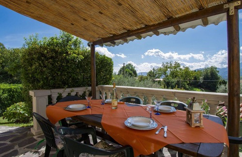 Villa Collemandina Villa | Wonderful private villa for 7 people with WIFI, private pool, TV, patio and pets allowed