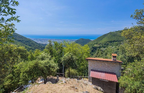Stazzema House | Wonderful private villa for 4 guests
