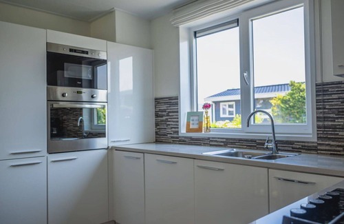 Oost-Graftdijk House | Wonderful private villa for 10 people with pool, WIFI, TV and terrace