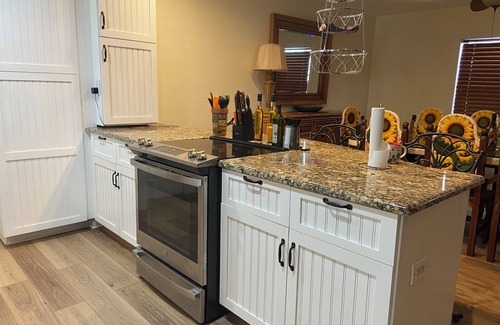 Seminole House | Wonderful Private 3-bedroom house with AC in Seminole close to beaches!