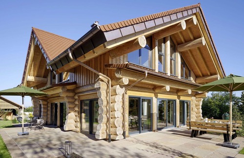 Heitersheim House | Wonderful private villa for 8 guests with hot tub, WIFI, pool, TV, patio and pets allowed