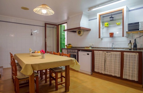 Banyalbufar House | Wonderful private villa for 6 guests with A/C, WIFI, TV and terrace