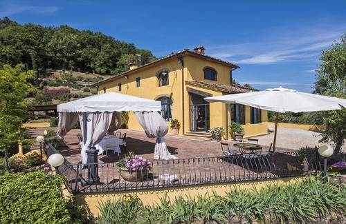 Casalguidi Villa | Wonderful private villa for 14 guests with A/C, WIFI, private pool, TV, terrace and panoramic view