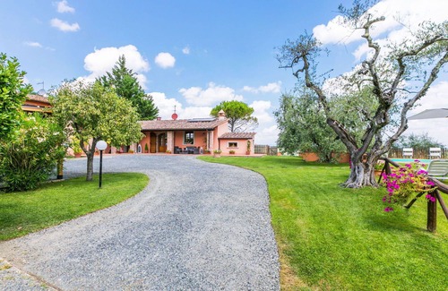 San Miniato Villa | Wonderful private villa for 8 guests with WIFI, private pool, A/C, TV and terrace