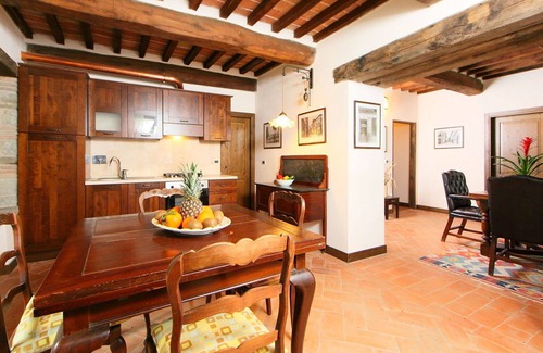 Sansepolcro Villa | Wonderful private villa for 15 guests with private pool, WIFI, hot tub, TV, patio and pets allowed