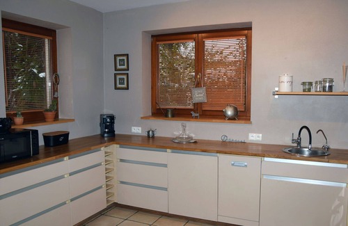 Wieliczka House | Wonderful private villa for 7 guests with WIFI, hot tub, TV, terrace and parking