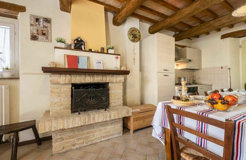 Casinina House | Wonderful private villa with private pool, WIFI, hot tub, TV, pets allowed and panoramic view