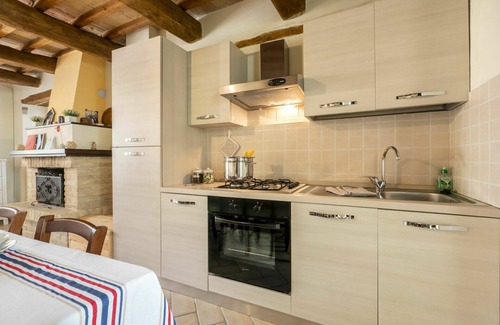 Casinina House | Wonderful private villa with private pool, WIFI, hot tub, TV, pets allowed and panoramic view