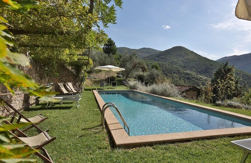 Vorno Villa | Wonderful private villa with private pool, A/C, WIFI, TV, terrace and panoramic view, close to L.