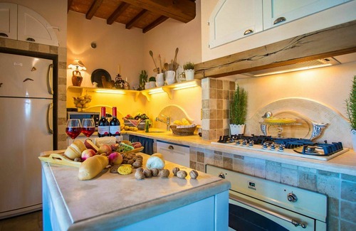 Peccioli Villa | Wonderful private villa for 8 guests with A/C, WIFI, private pool, TV and pets allowed