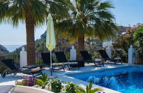 Arnella Villa | Wonderful private villa for 10 people with private pool, A/C, WIFI, TV and patio