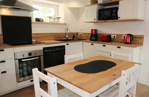 Plouider House | Wonderful private villa for 4 guests with WIFI, TV, terrace and pets allowed
