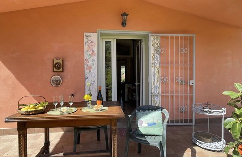 Costa dʼOneglia House | Wonderful private villa for 4 people with WIFI, A/C, TV, patio and pets allowed
