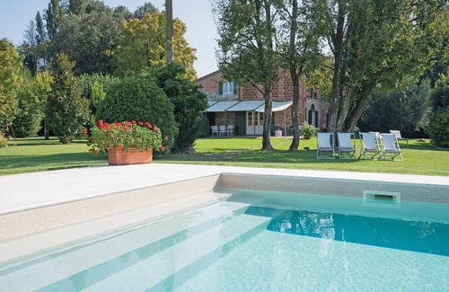 Orentano Villa | Wonderful private villa for 12 people with private pool, A/C, WIFI, TV and panoramic view