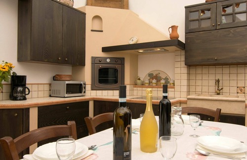 San Lupo House | Wonderful private villa with A/C, WIFI, private pool, TV, patio, pets allowed and panoramic view