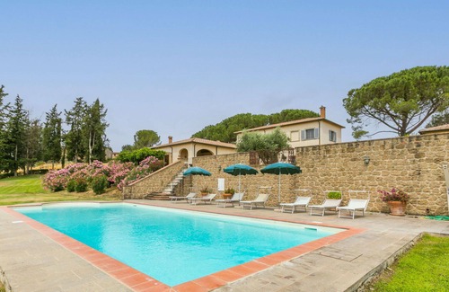 Manciano Villa | Wonderful private villa with private pool, WIFI, TV, patio, pets allowed and panoramic view