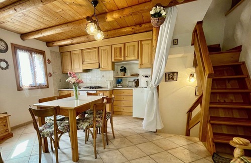 Verceia House | Wonderful private villa for 3 people with WIFI, TV, terrace and pets allowed