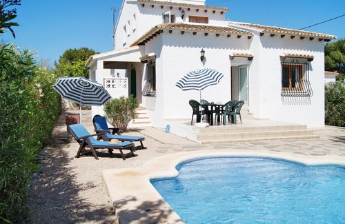 Les Deveses House | Wonderful private villa for 12 guests with private pool, TV, terrace and parking