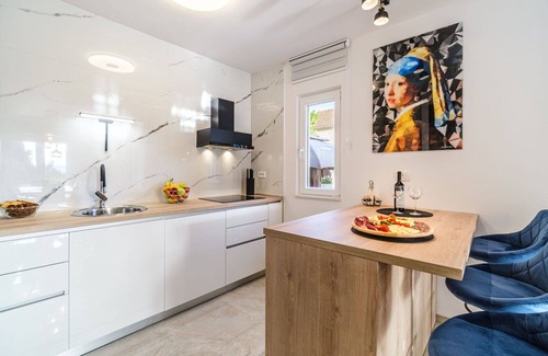 Cove Makarac (Milna) House | Wonderful private villa for 8 people with A/C, WIFI, private pool, TV and terrace