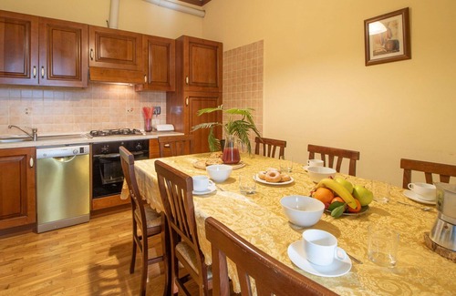 Casenuove Villa | Wonderful private villa with A/C, private pool, WIFI, TV, patio, pets allowed and panoramic view