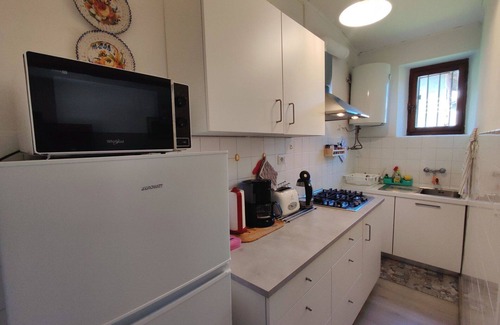 Cremia House | Wonderful private villa for 10 people with WIFI, TV, terrace and pets allowed