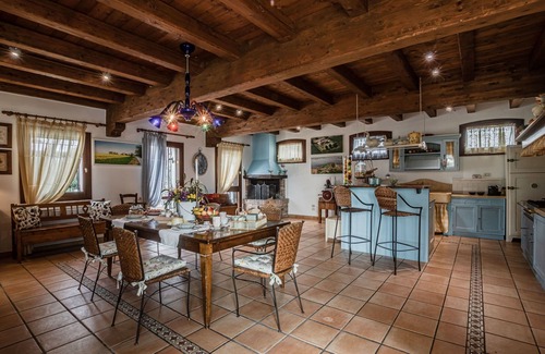 Ca' Pirami Villa | Wonderful private villa with WIFI, private pool, hot tub, A/C, TV, pets allowed and panoramic view