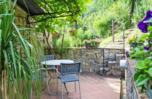 Vicopelago House | Wonderful private villa for 4 people with private pool, WIFI, TV, terrace and pets allowed