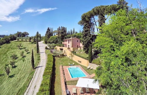 Gambassi Terme Villa | Wonderful private villa for 10 guests with private pool, A/C, WIFI, TV, patio and pets allowed